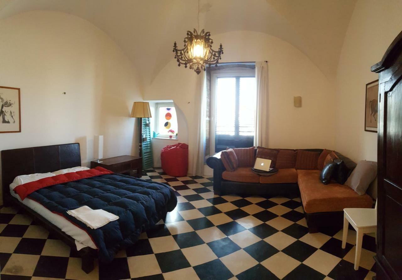 Calamaru Palermo Buitenkant foto